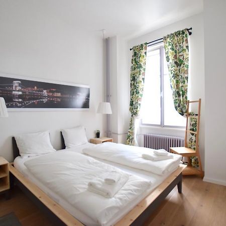Luxury Apartment By Hi5 - Bajcsy Suite Budapest Esterno foto