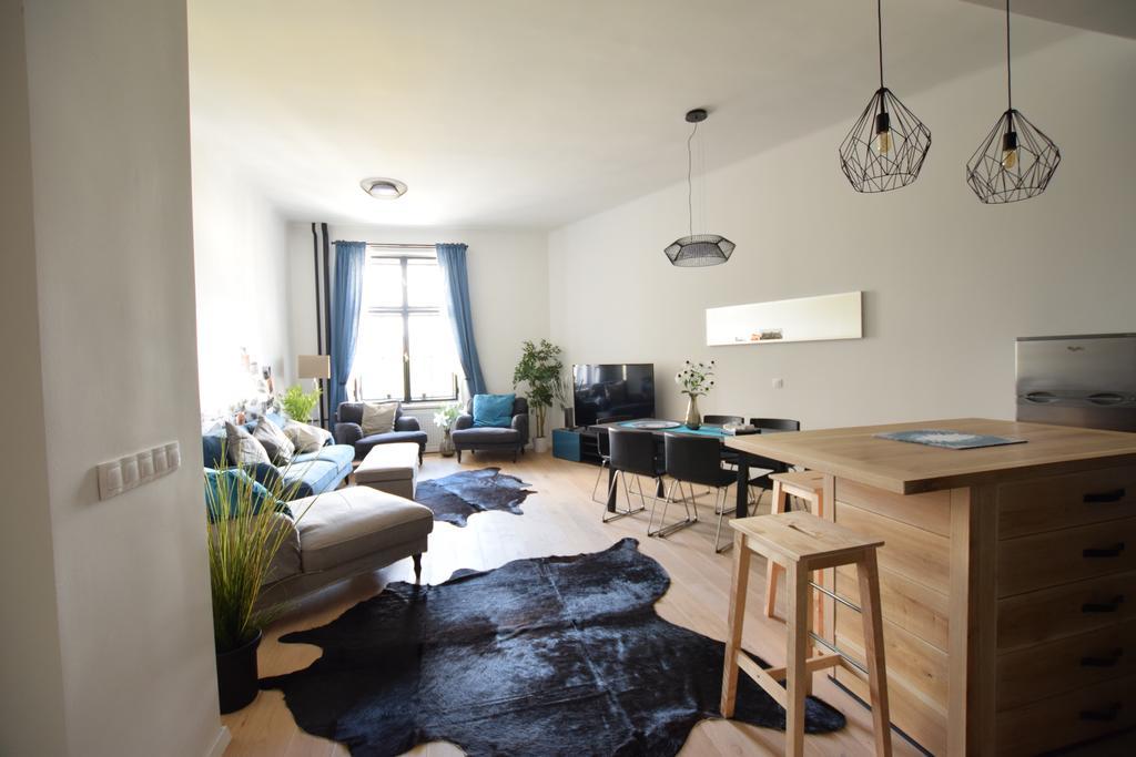 Luxury Apartment By Hi5 - Bajcsy Suite Budapest Esterno foto