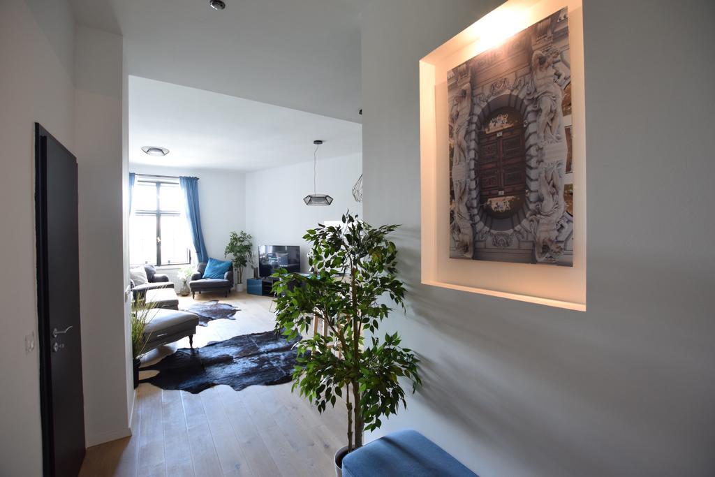 Luxury Apartment By Hi5 - Bajcsy Suite Budapest Esterno foto