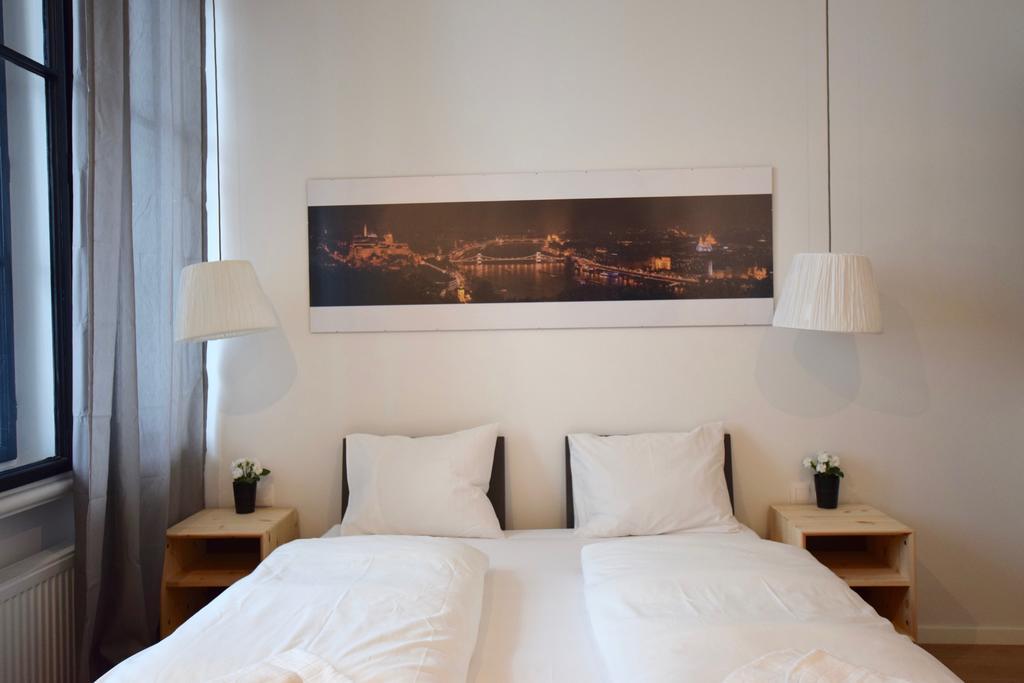 Luxury Apartment By Hi5 - Bajcsy Suite Budapest Esterno foto