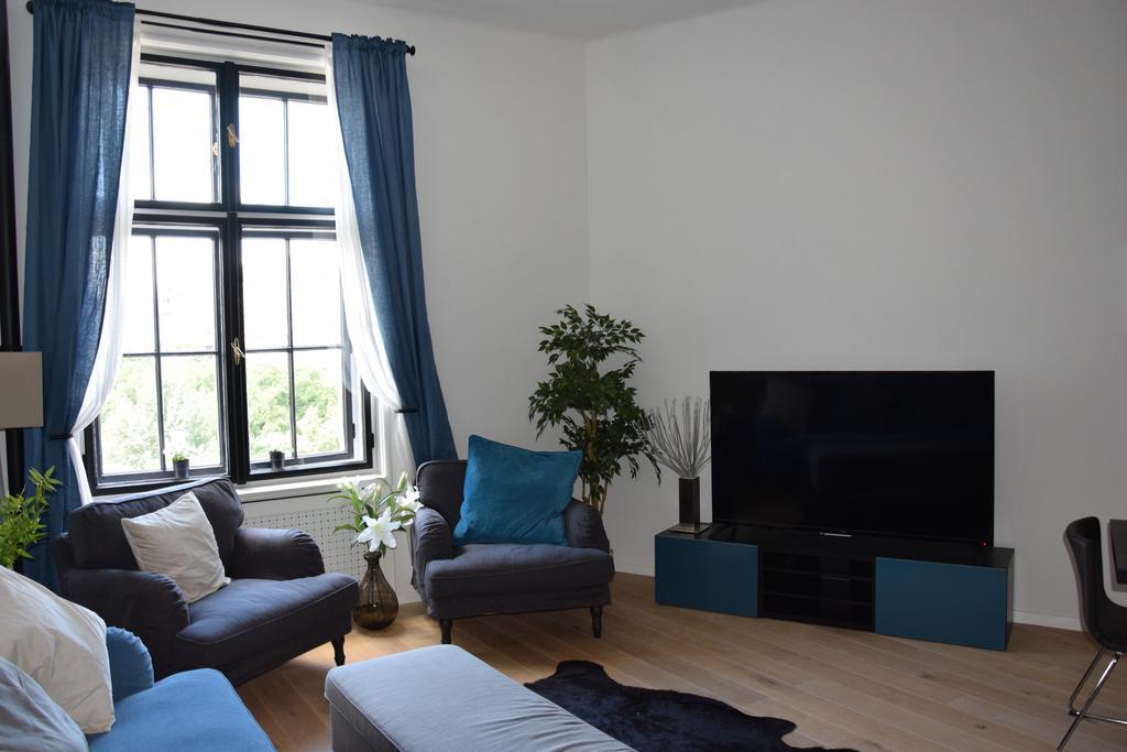 Luxury Apartment By Hi5 - Bajcsy Suite Budapest Esterno foto