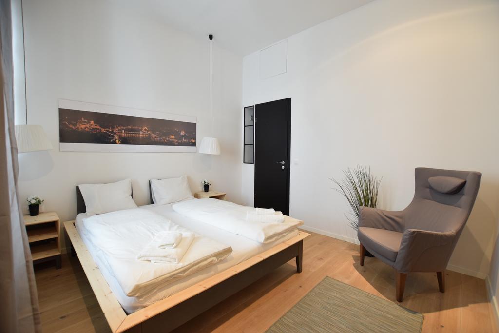 Luxury Apartment By Hi5 - Bajcsy Suite Budapest Esterno foto